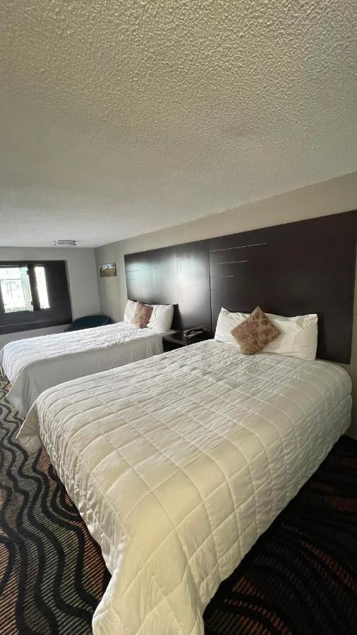 Country Town N' Suites Gatlinburg Exterior photo
