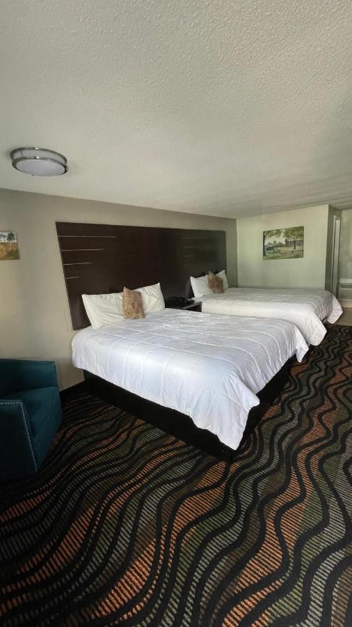 Country Town N' Suites Gatlinburg Exterior photo