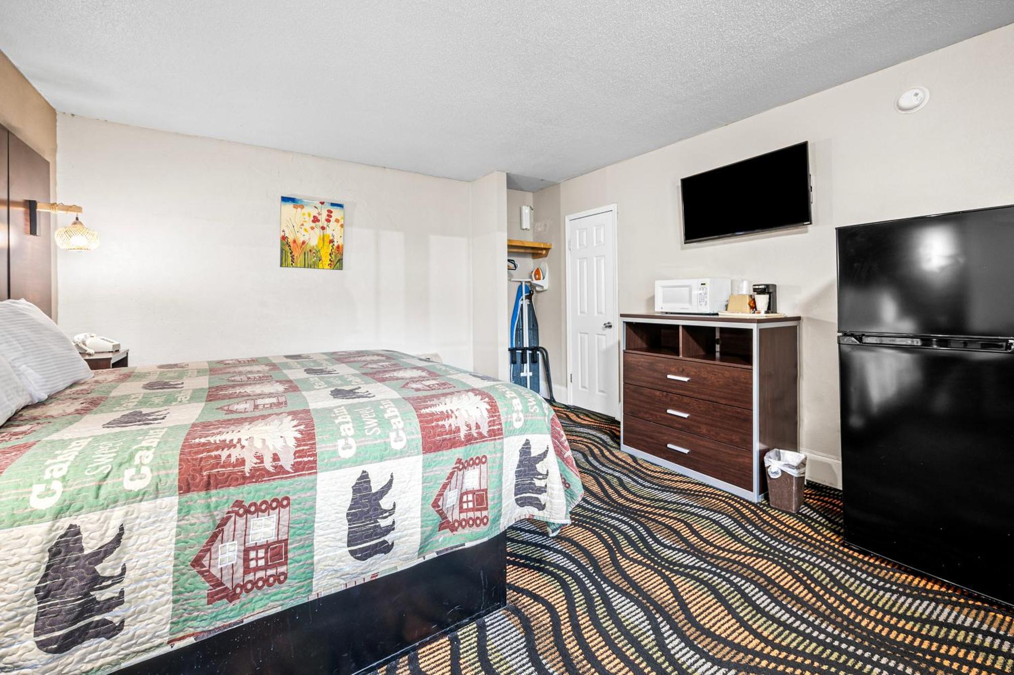 Country Town N' Suites Gatlinburg Exterior photo