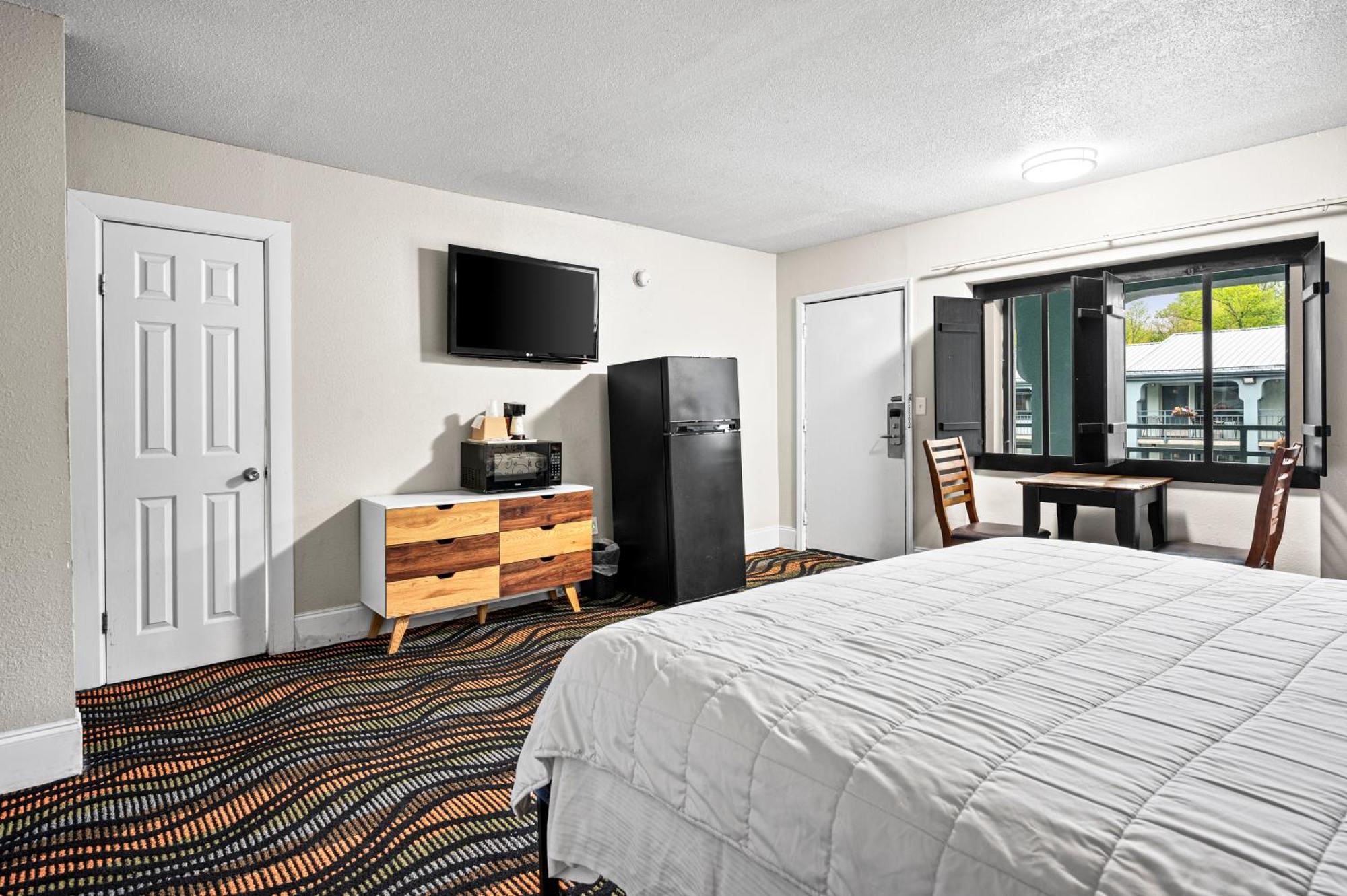Country Town N' Suites Gatlinburg Exterior photo